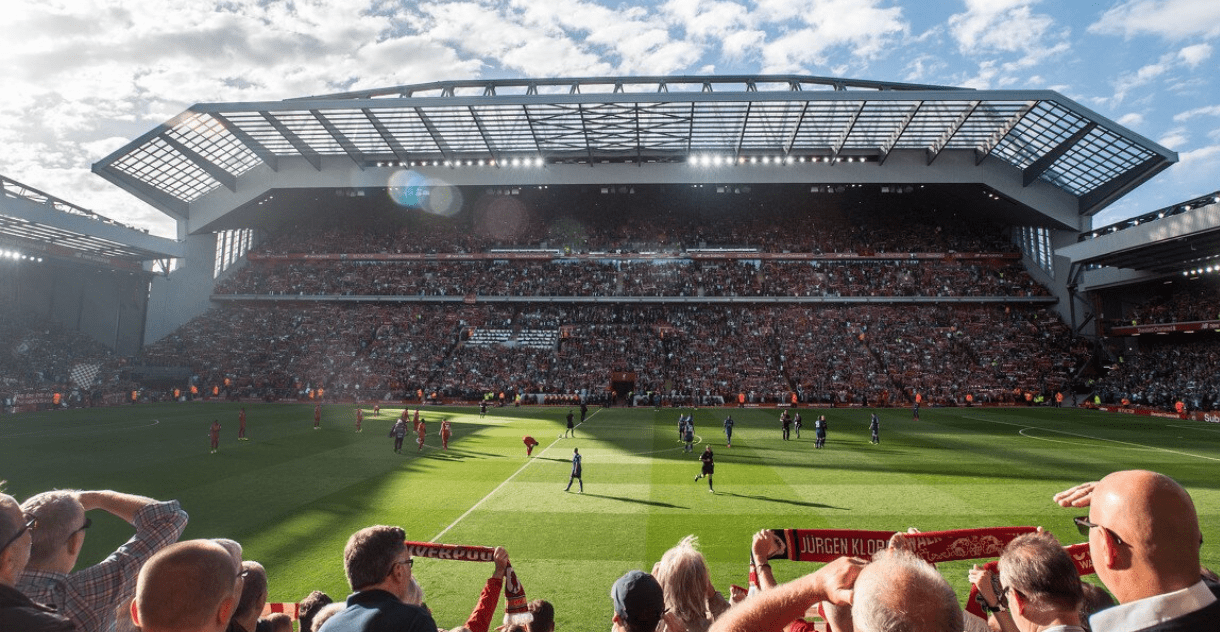 记者：为备战世界杯将继续留在墨超，J罗正与美洲狮队谈判