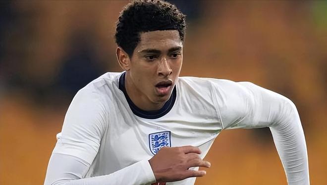 106球超越内马尔，莱万独占巴萨队史射手榜第18位