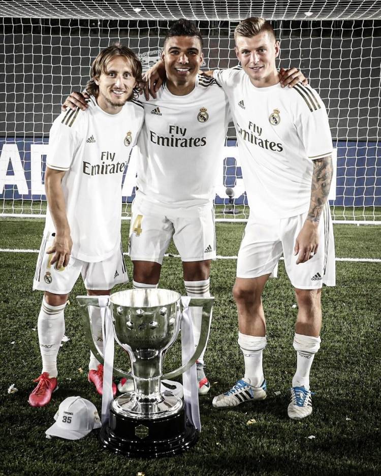 记者：国米正在关注阿克，曼城要价3500万欧元