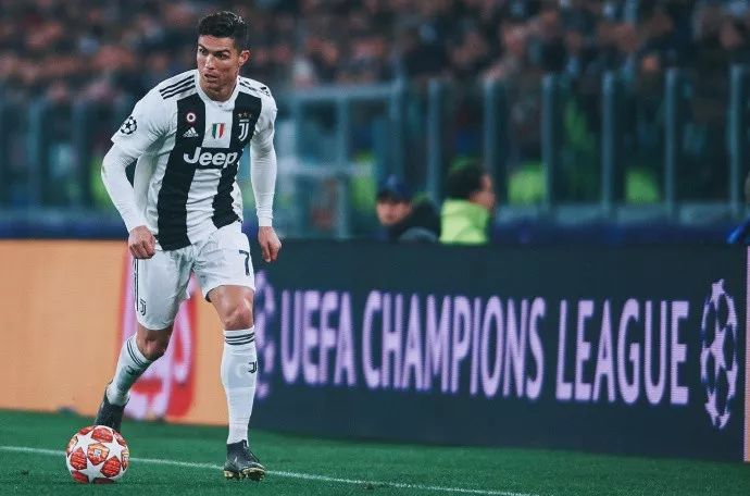 弗赖堡vs美因茨：金特尔、格里福首发，李在城、里斯出战