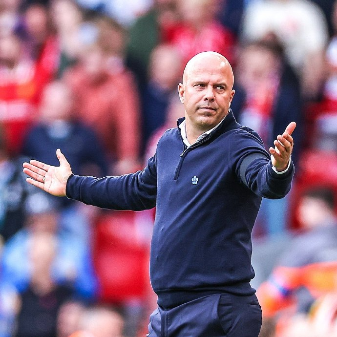 强势爆发！戈贝尔13中11轰24分14板（戈贝尔统治禁区：13投11中轰24分14板）