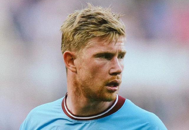 官方：穆西亚拉回归拜仁，并参加了球队今天的合练（拜仁官方：穆西亚拉归队，今日随队合练）