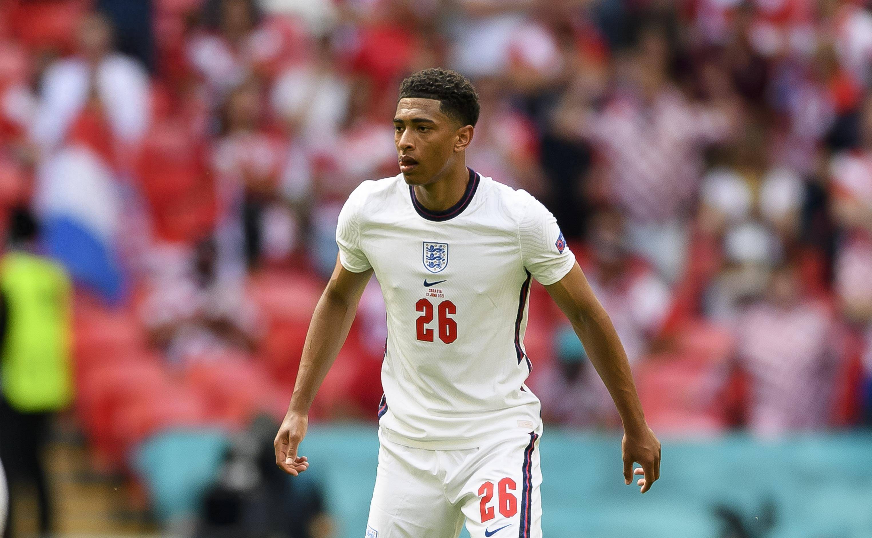 2025／26赛季英超：赛程密集应对策略！切尔西将进行阵容轮换（英超2025／26赛季赛程紧凑，切尔西将启用阵容轮换方案）