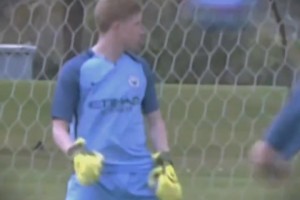 英联杯战报：麦利绝杀，托纳利献助攻，纽卡2-1富勒姆晋级四强（英联杯：麦利压哨制胜，托纳利送助攻，纽卡2-1富勒姆挺进四强）